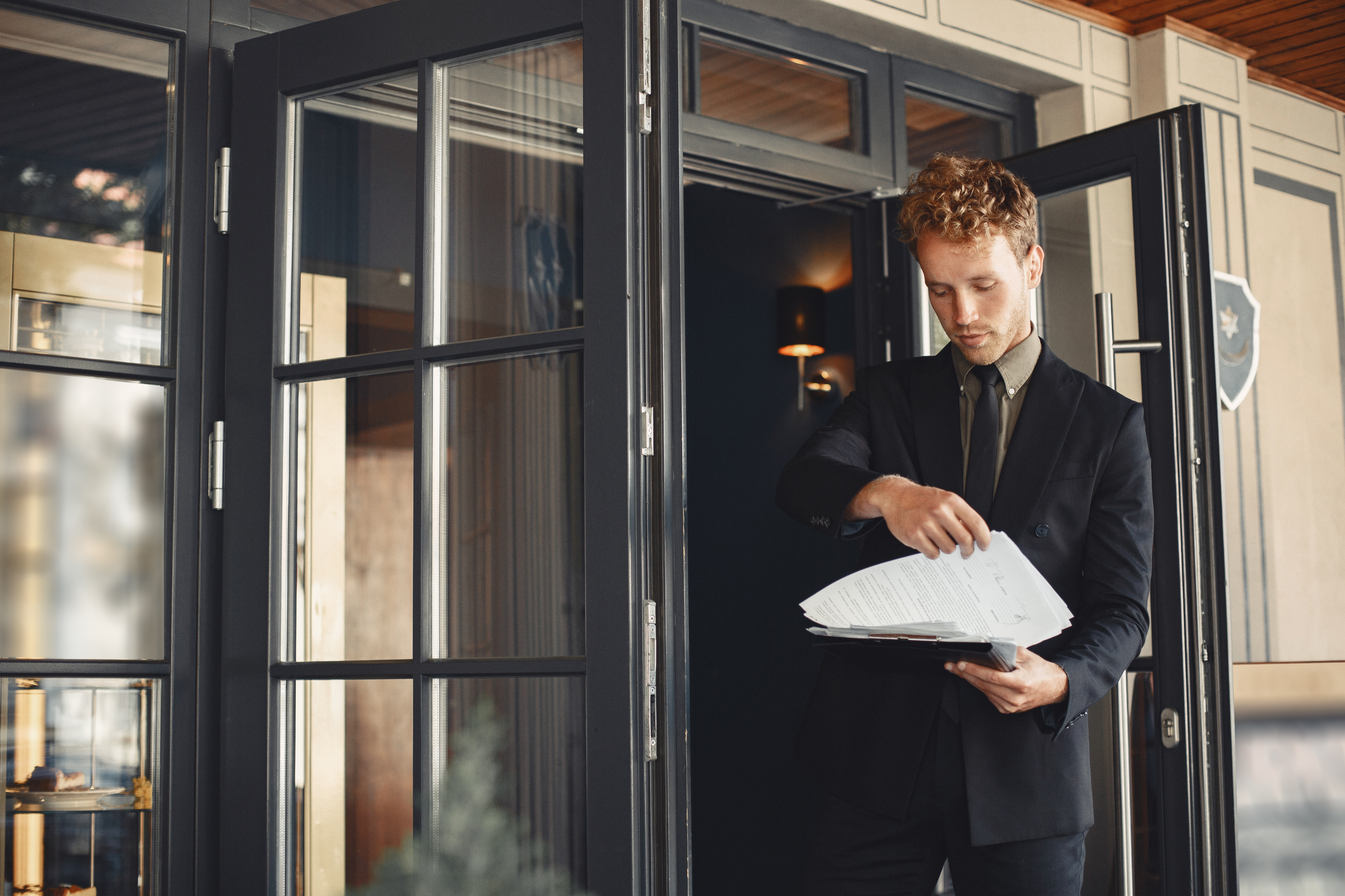 top-hotel-management-colleges